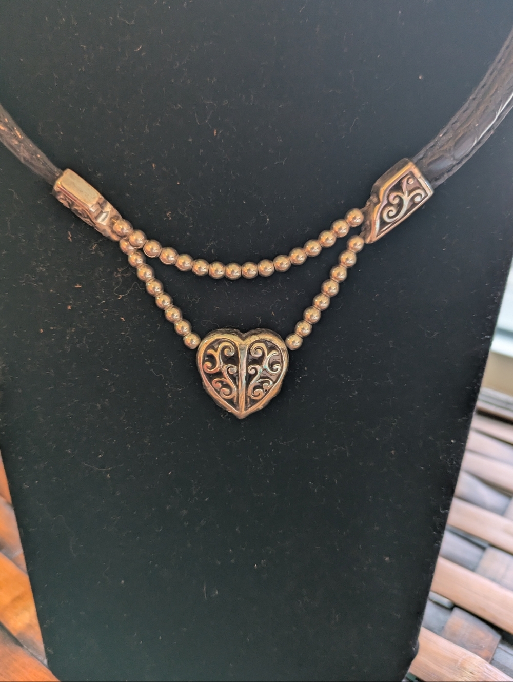 Brighton Vintage Silver Filagree Heart & Black Leather Choker Style Necklace - Picture 3 of 4